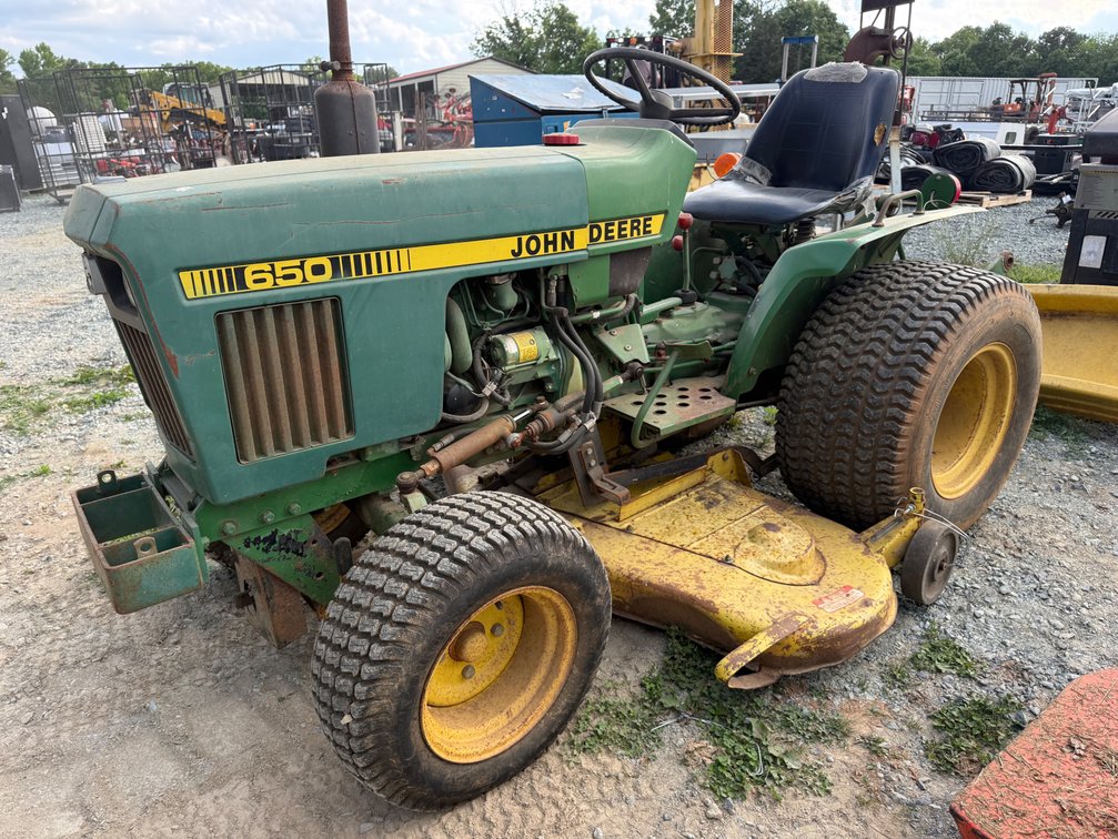 John Deere 650 Tractor *See Video