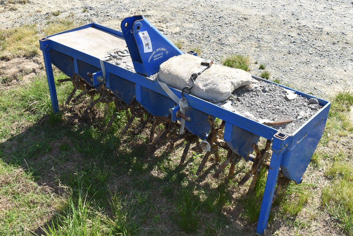 AE20-72 3 Point Aerator