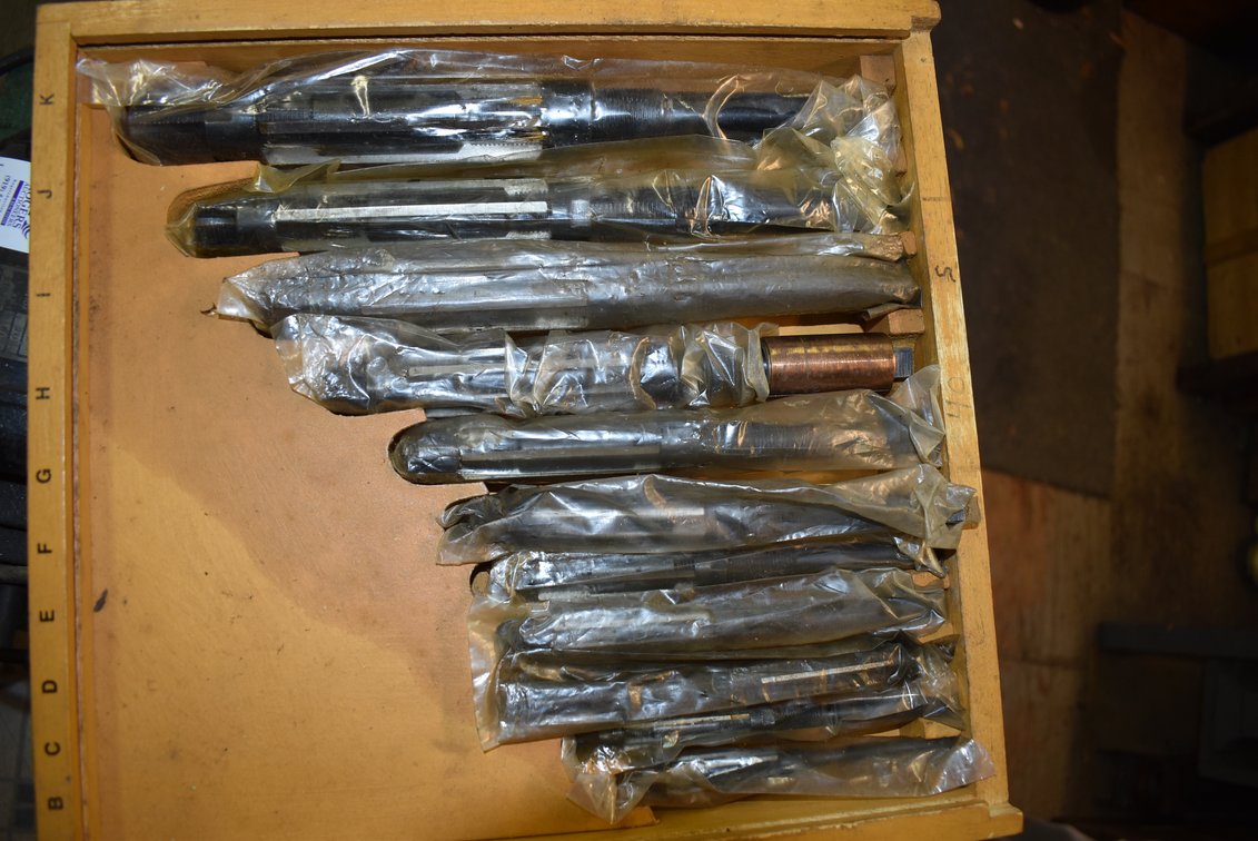 Assorted Cutting Bits