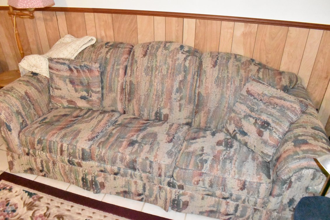 Bassett Sofa Couch