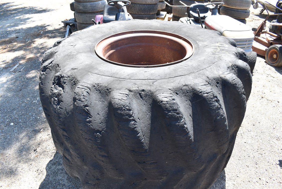 Heavy Equipment Tire