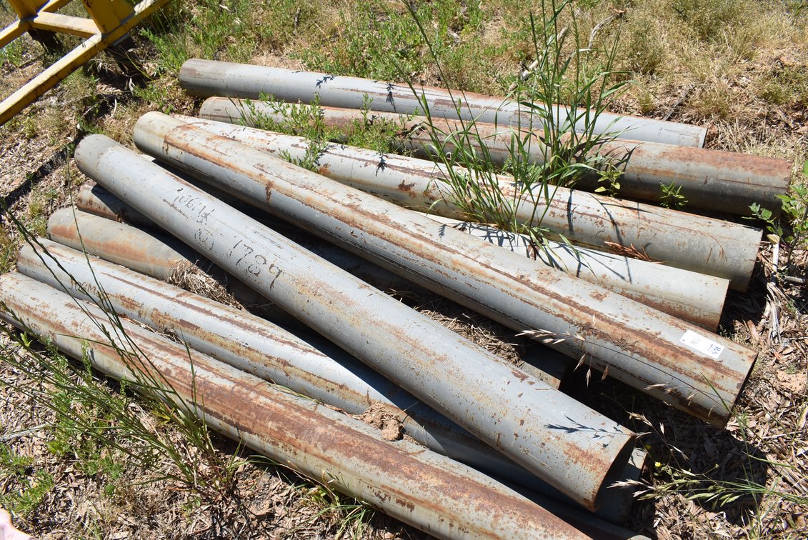 8 Steel Pipes