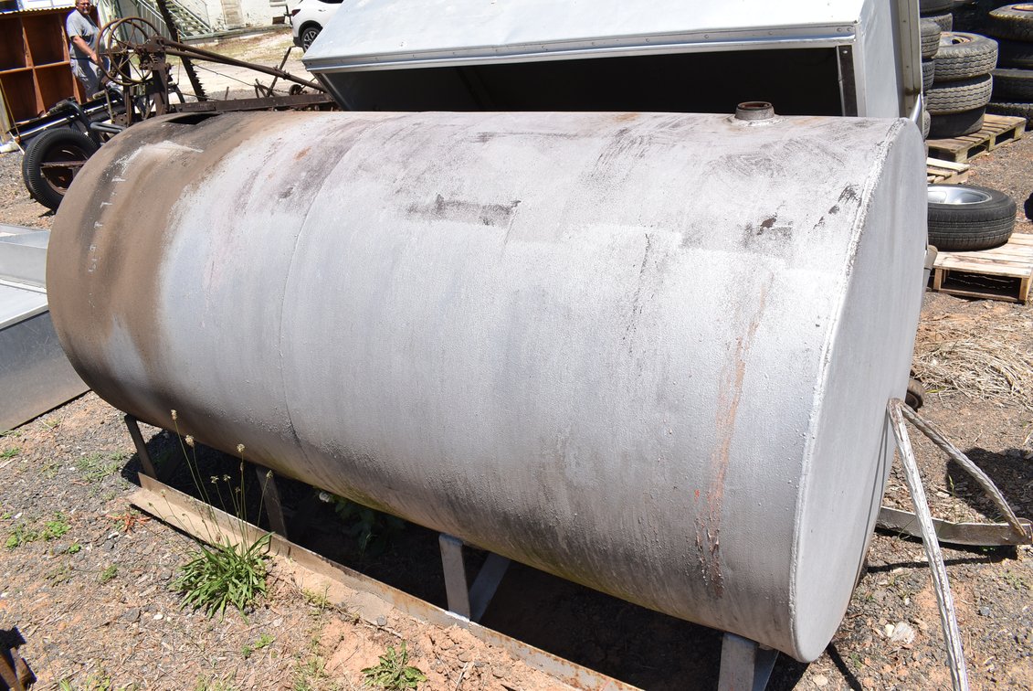 Metal Storage Skid Tank