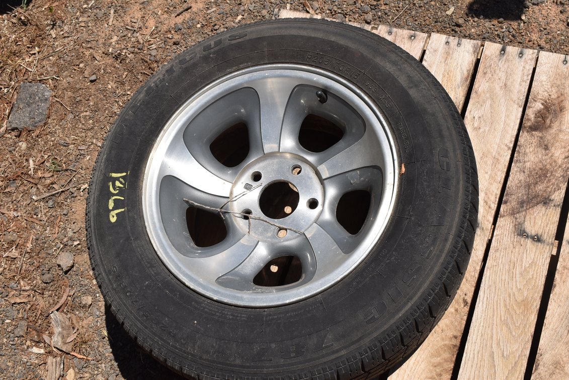 GM Wheel and Tire