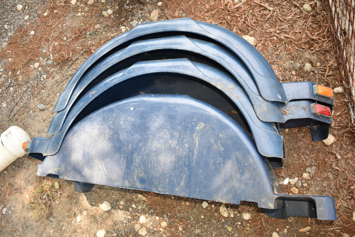 4 Plastic Trailer Fenders