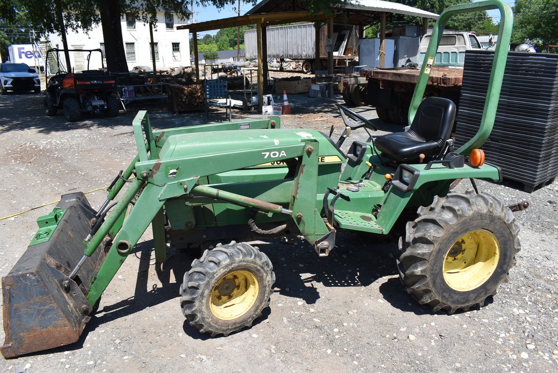John Deere 955 Tractor
