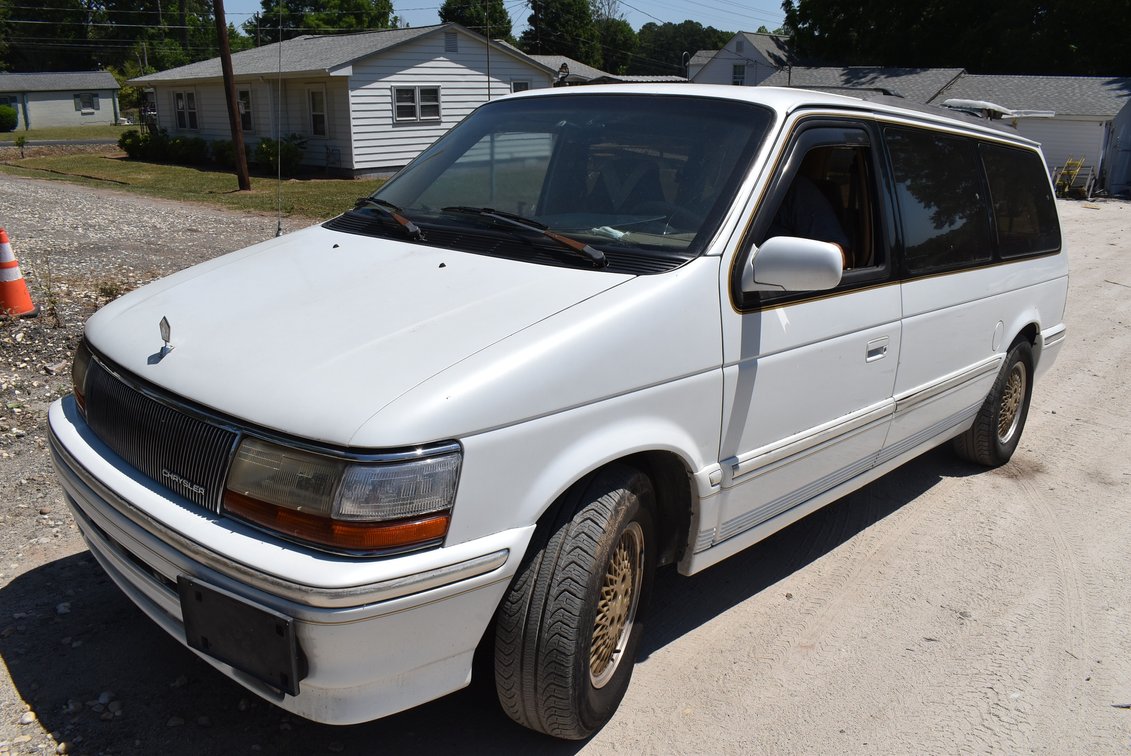1993 Chrysler Town & Country