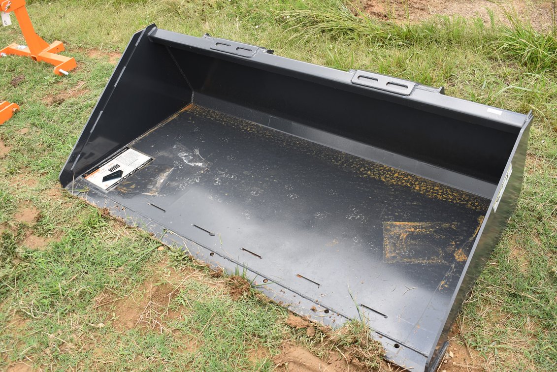 Wolverine TDB-11-72W Track Duty Bucket