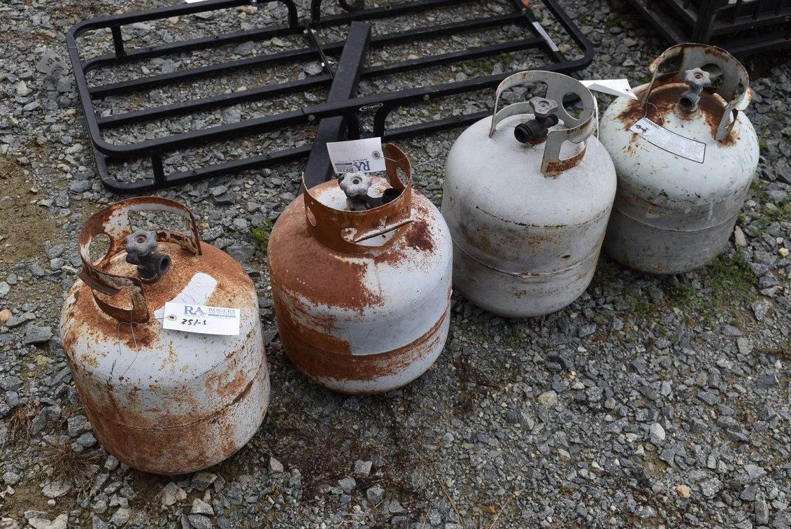 (4) Propane Tanks And Carrier