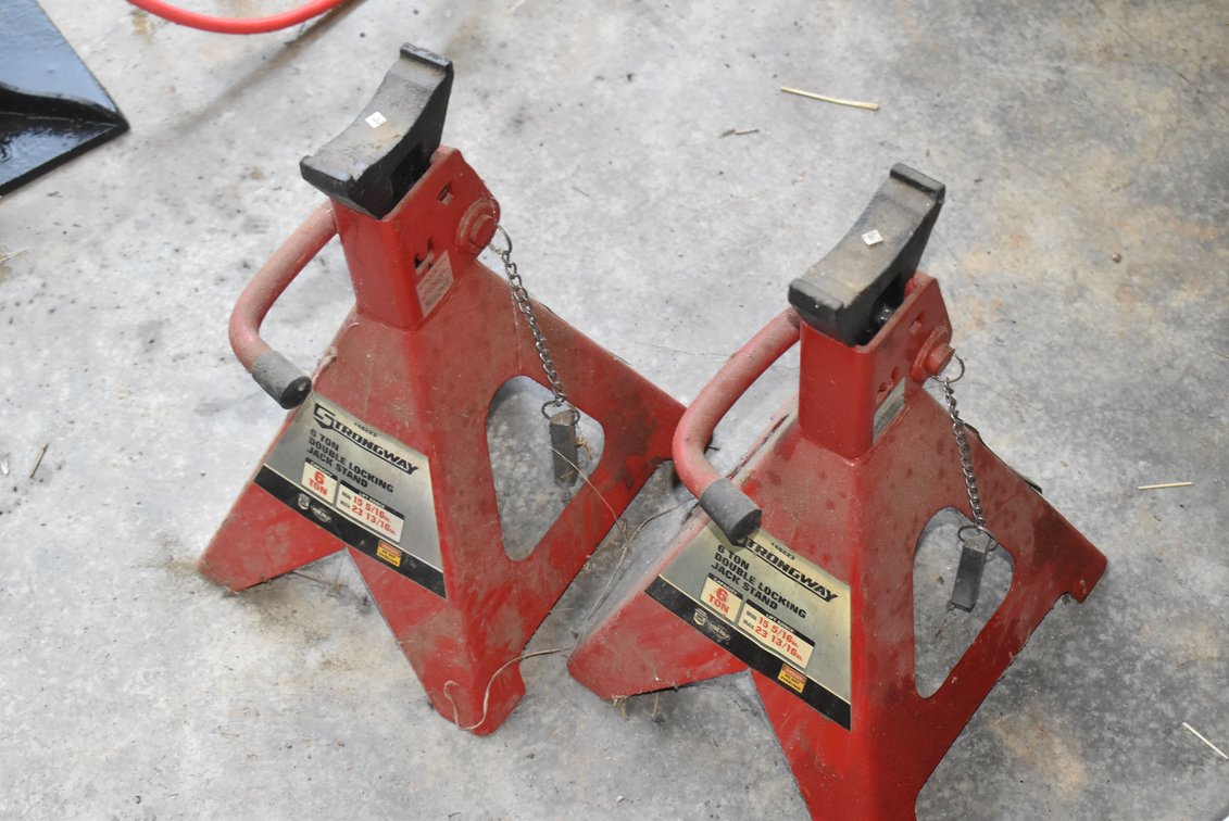 Pair Jack Stands