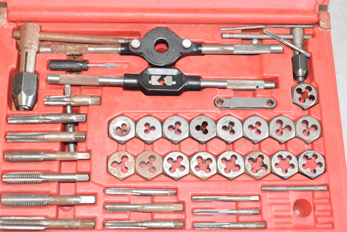 Tap & Die Set