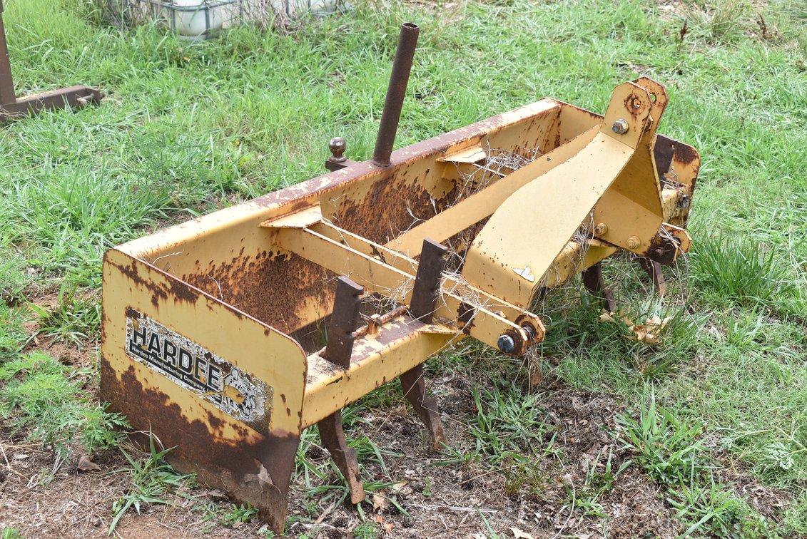 Hardee 3 Pt. Hitch 6' Box Blade