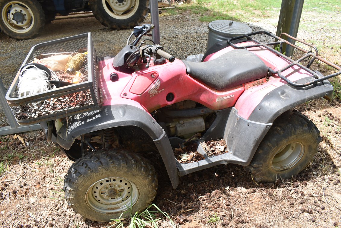Honda Rancher Four Wheeler ATV - Needs Carburetor Cleaned *See Video