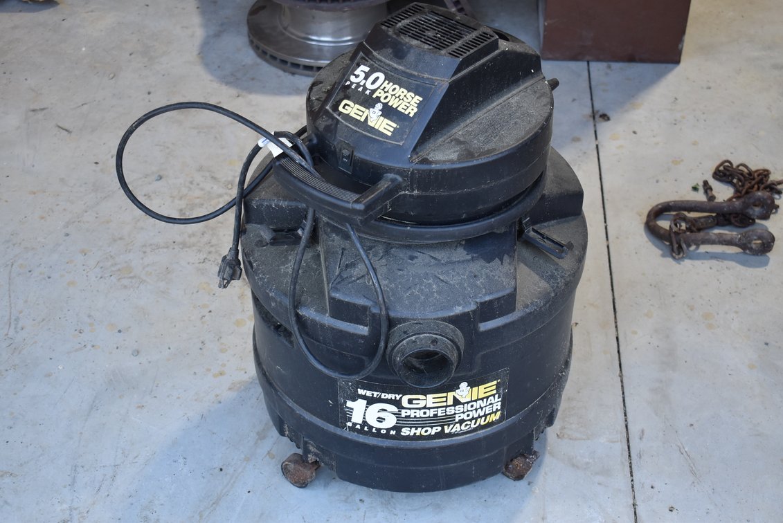 Genie 16-Gallon Shop Vacuum