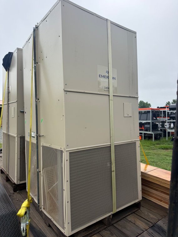 (1) AC Unit