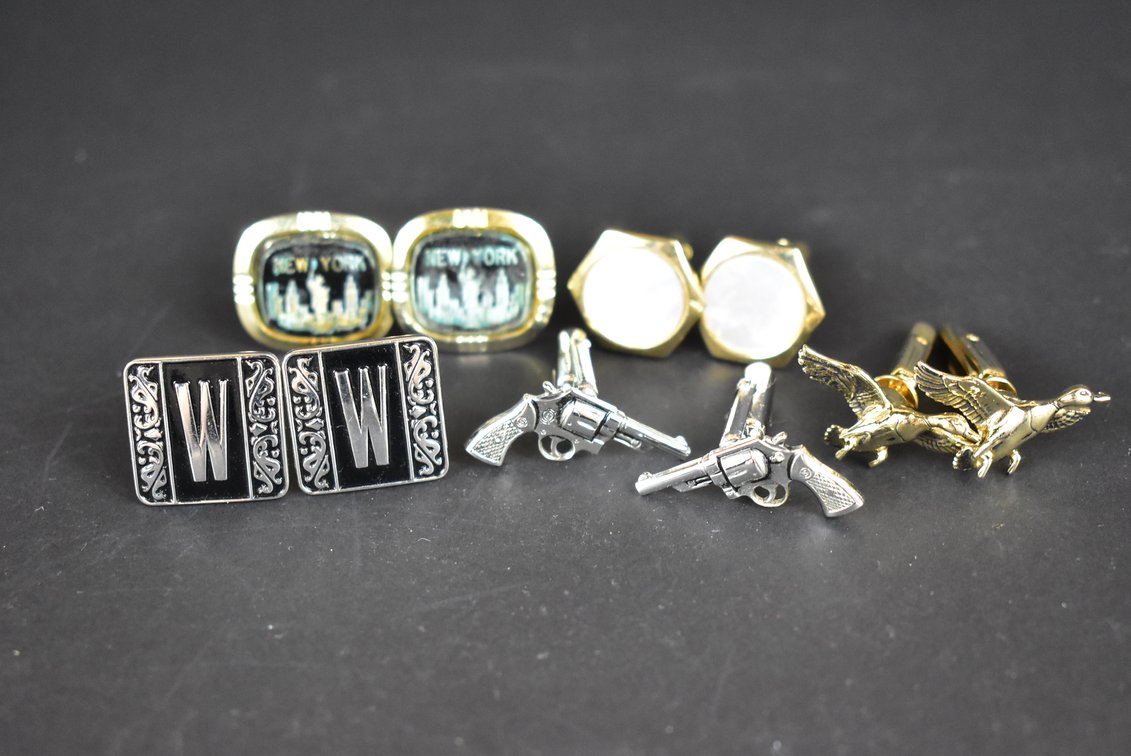 Cufflinks