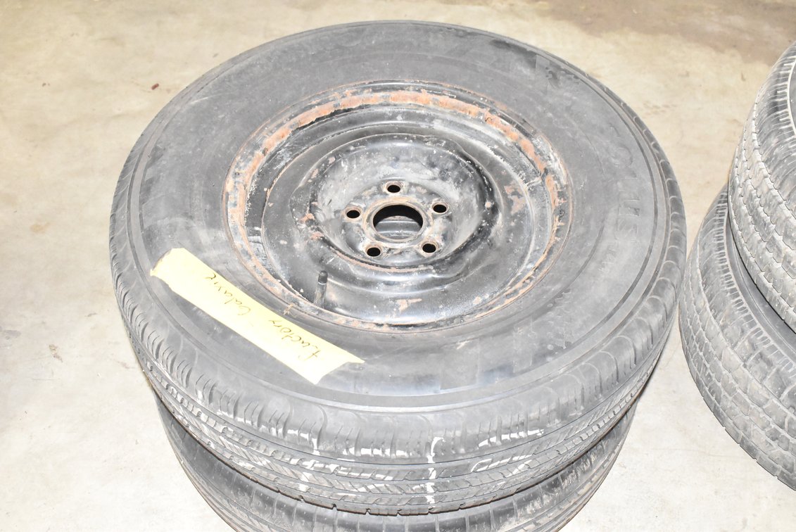 215/75R15 100T Tires & Wheels