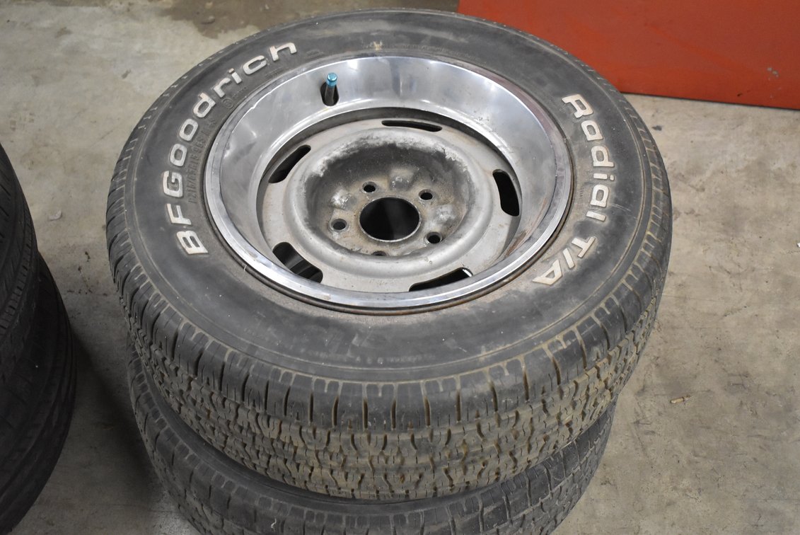 P215/65B15 95S Tires & Wheels
