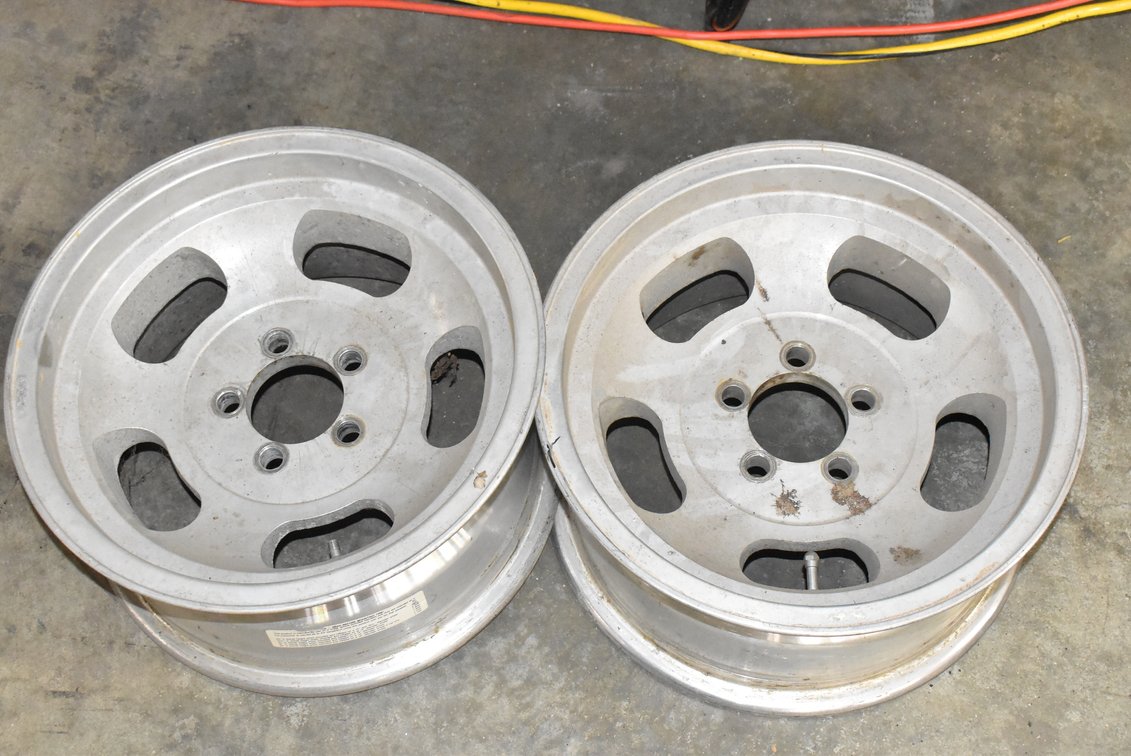(2) Wheels