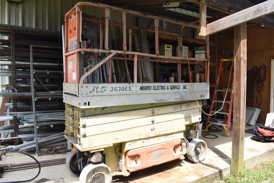 JLG 2630ES Scissor Lift *See Video