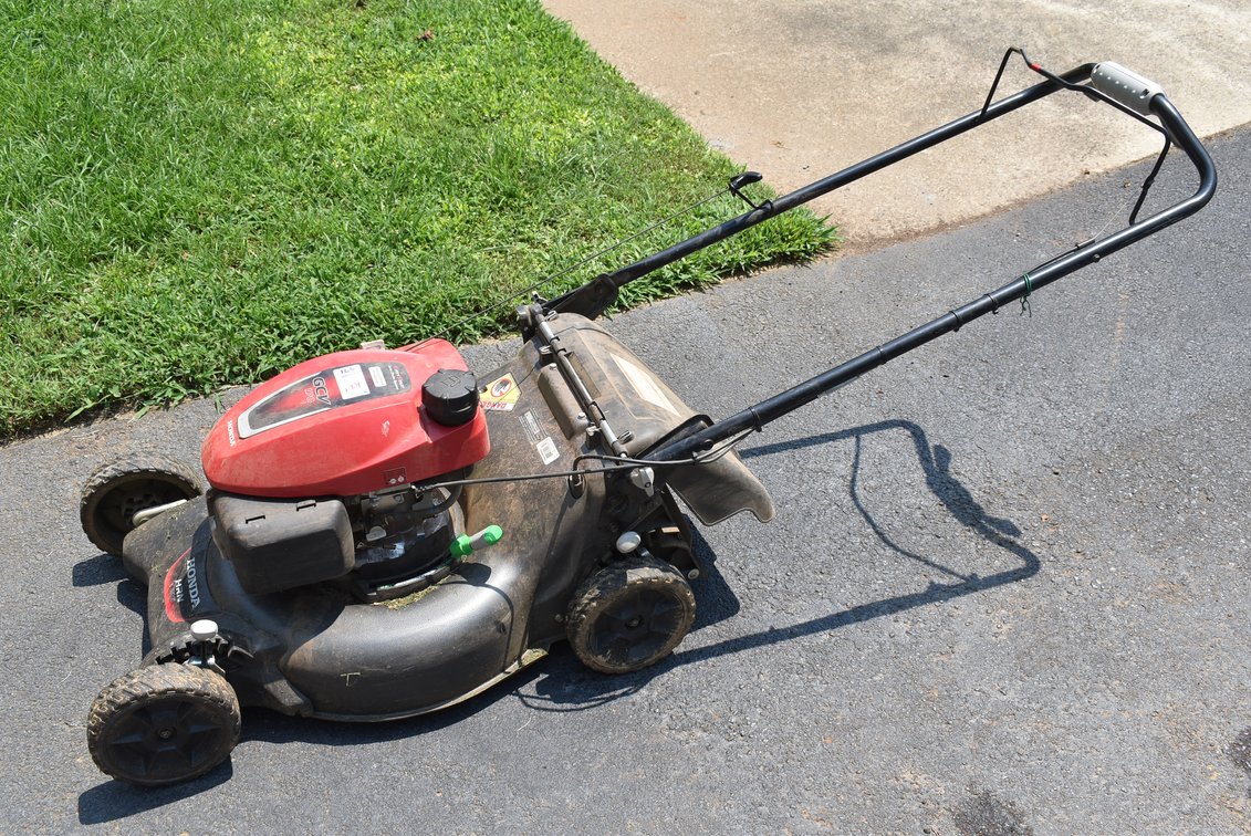 Honda Push Mower w/ Bag