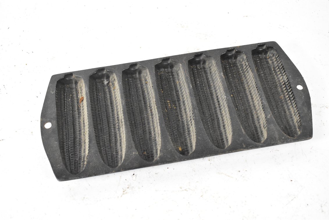 Cast Iron Cornbread Pan