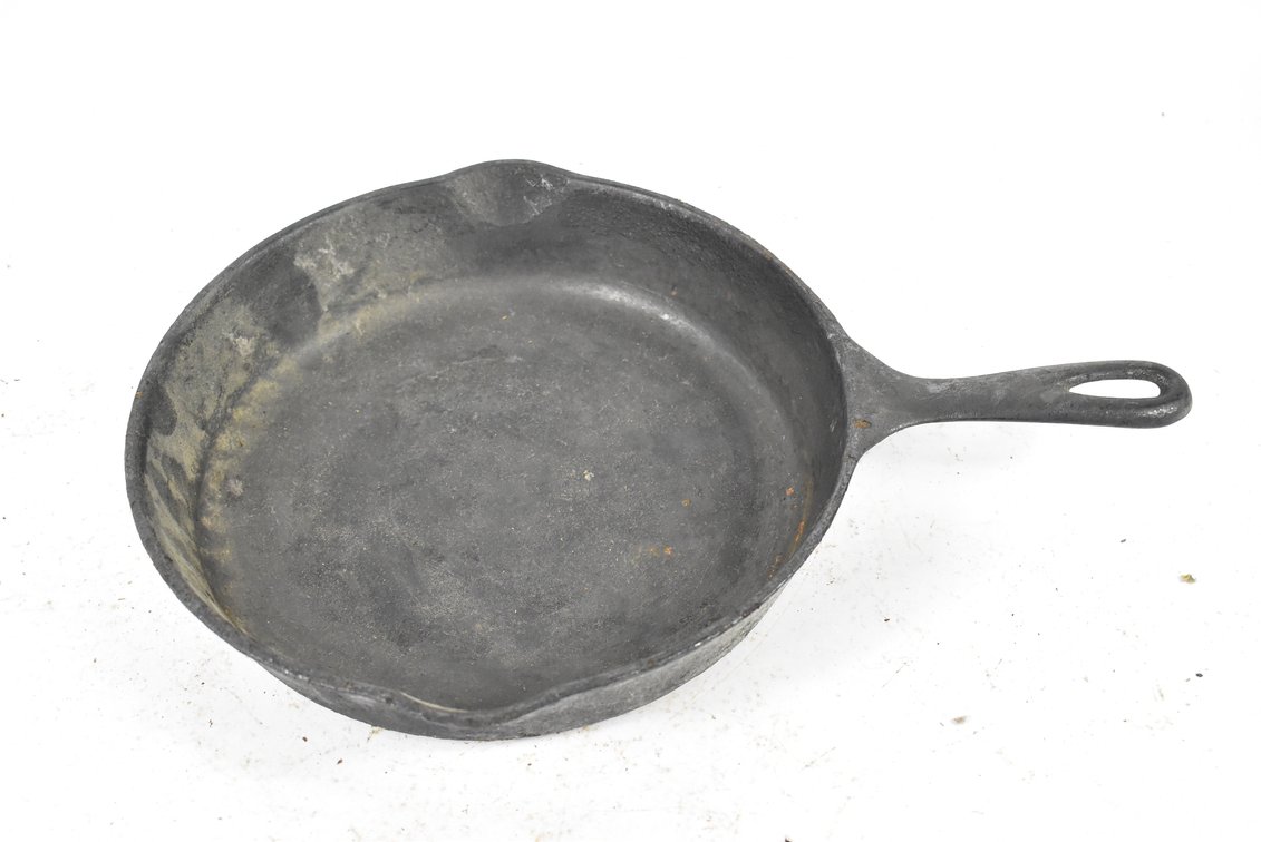 Wagnerware Sidney Cast Iron Skillet Frying Pan