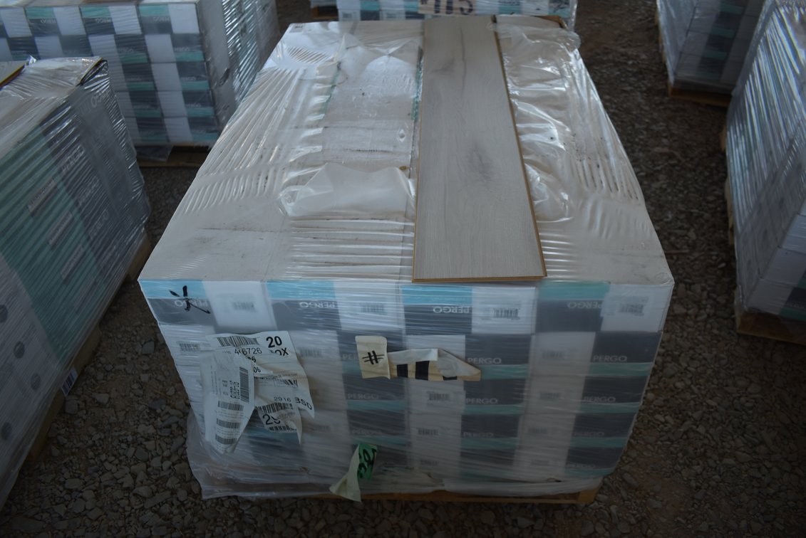 441.8 Sq. Ft.  PERGO Seaholme Oak Click Flooring