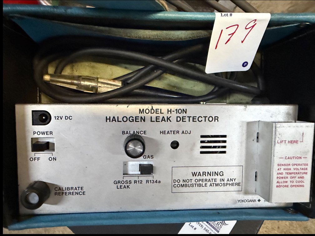 Halogen Leak Detector