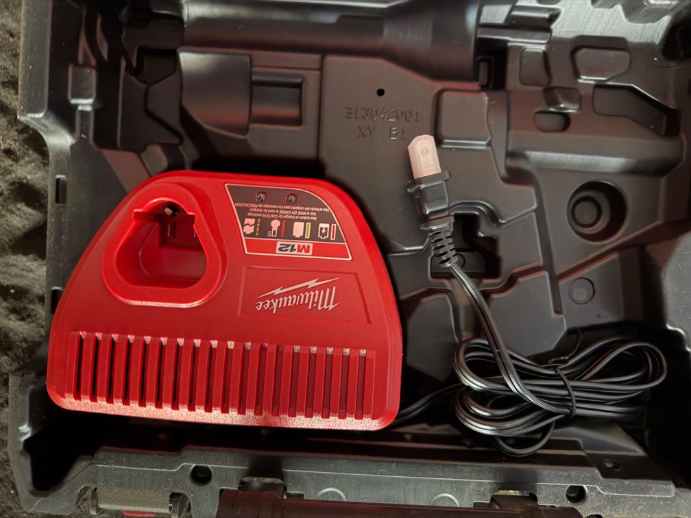 Milwaukee Battery Charger