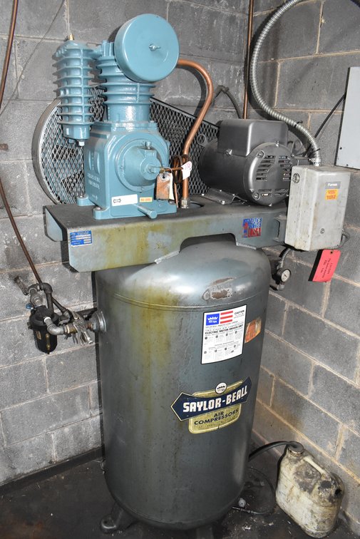 Saylor Beall Two Stage Air Compressor Model 705 *See Video