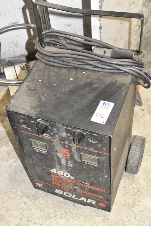 Solar Battery Charger/Tester Engine Starter