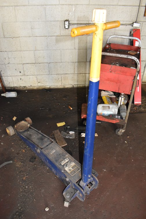 Lincoln 4 Ton Floor Jack