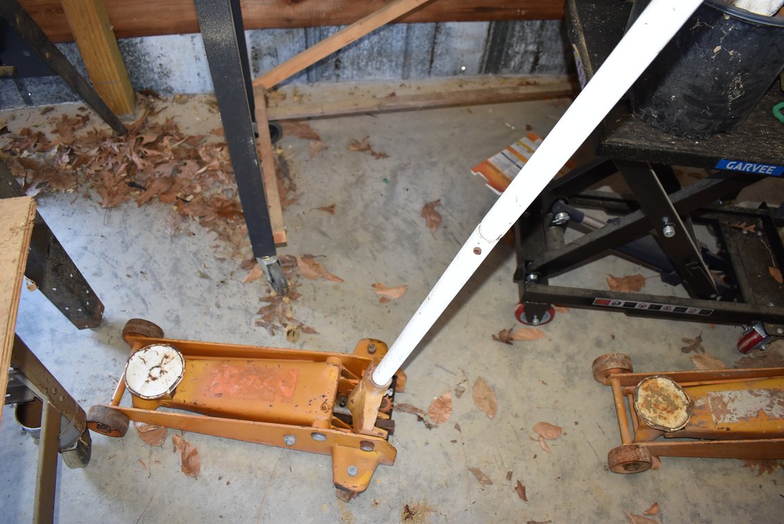Hydraulic Floor Jack