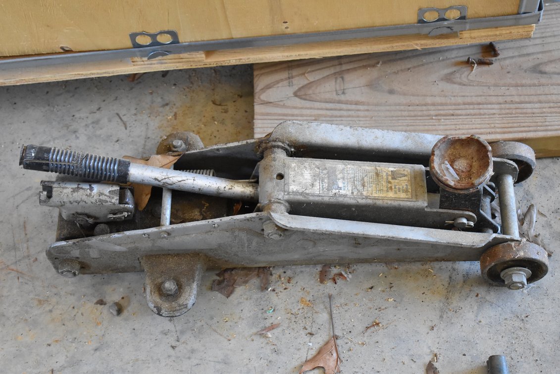 Hydraulic Floor Jack