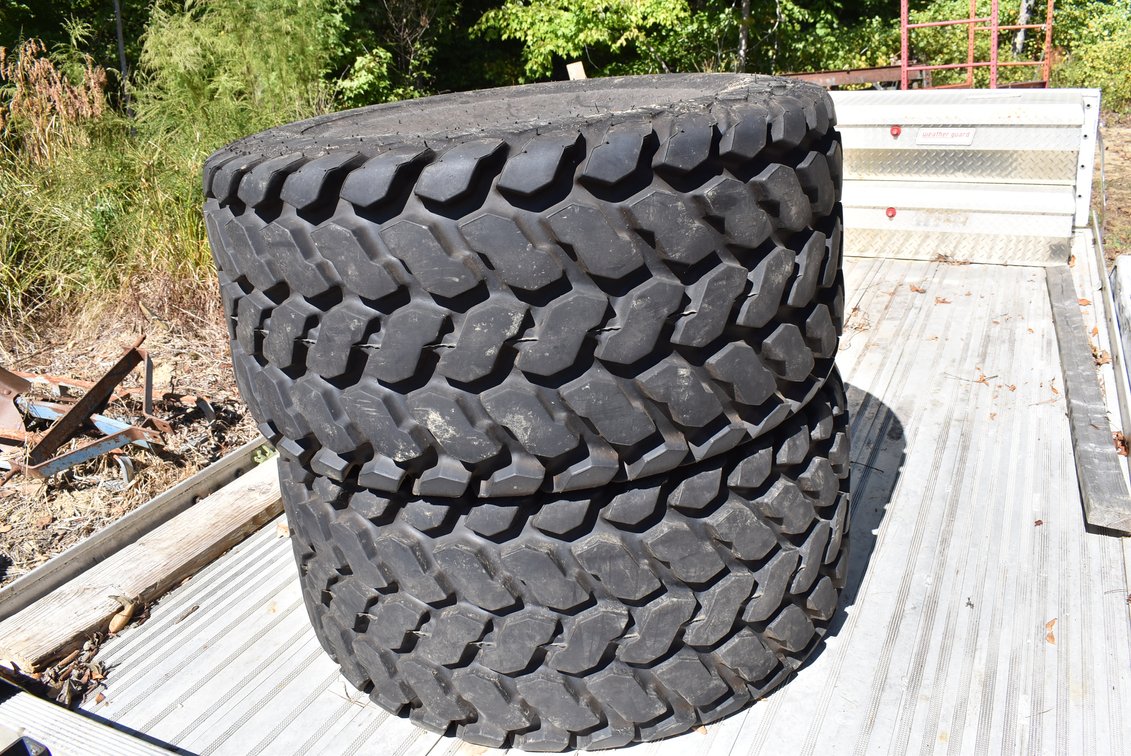 21.5L-16.1 Turf Tires
