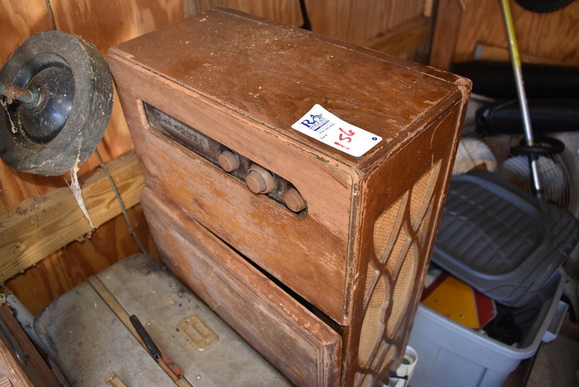 Antique Radio & Record Player