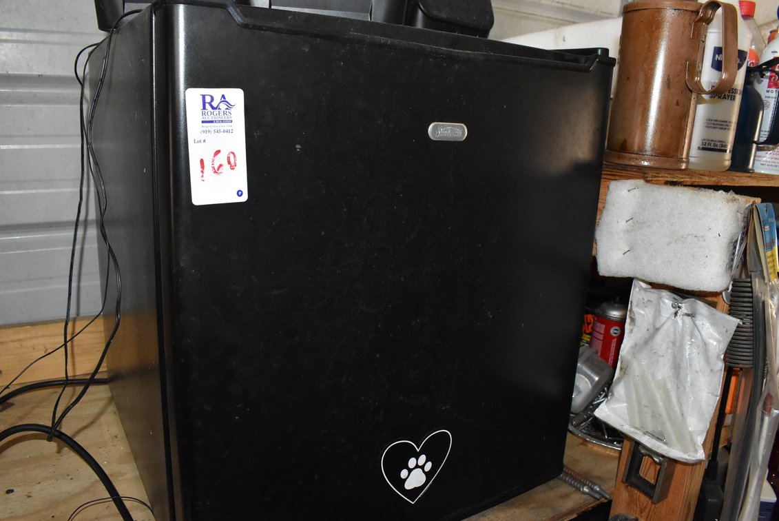 Sunbeam Mini Refrigerator