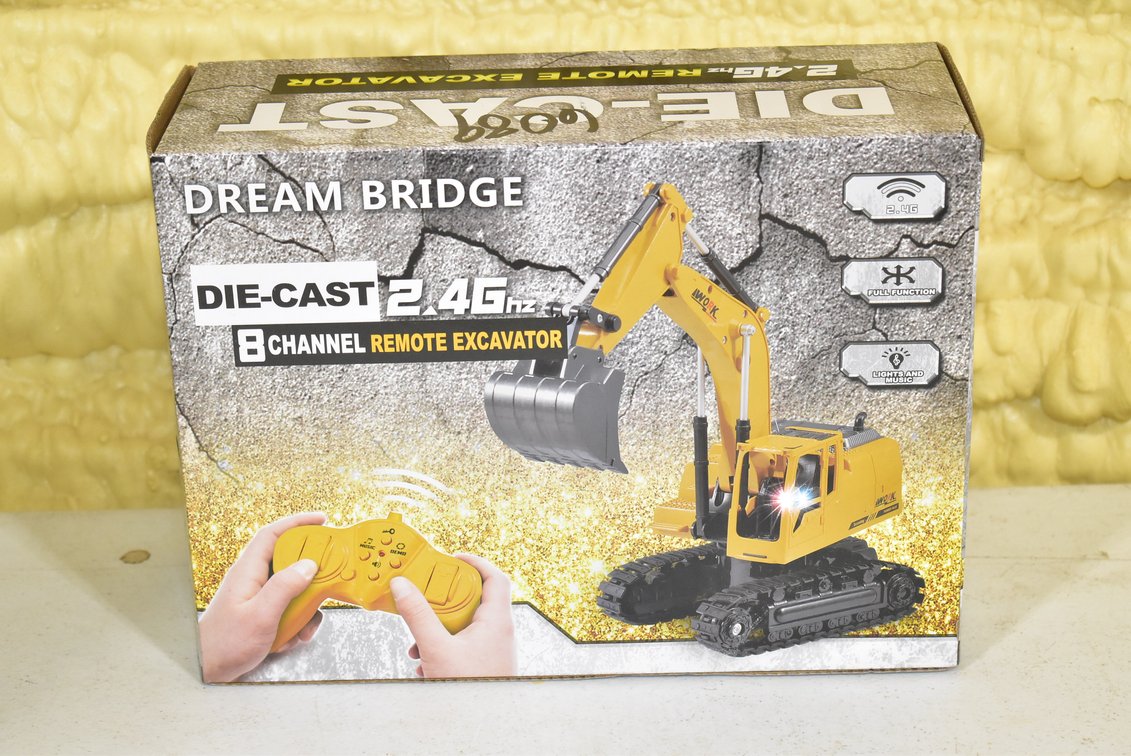 Dream Bridge Die-Cast Remote Excavator