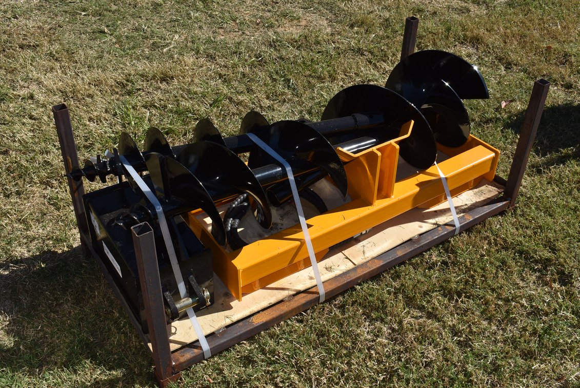 GIYI C-SM LXZ-1560 Hydraulic Auger Attachment