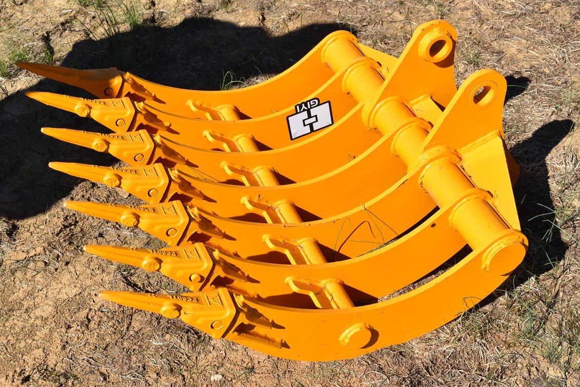 GIYI Excavator Root Rake