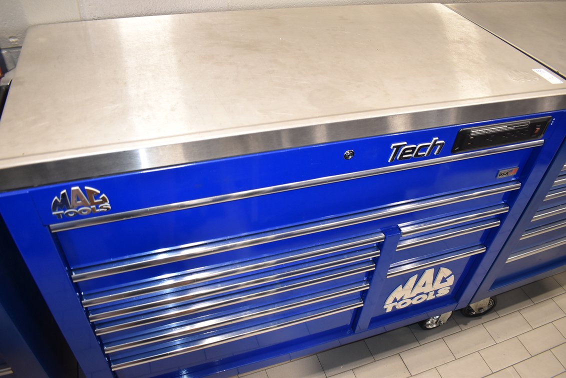 Mac Tools Tech Series Toolbox Workstation w/ Key & Power Strip