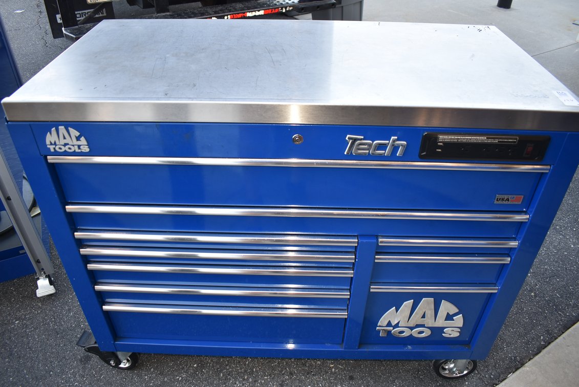 Mac Tools Tech Series Toolbox Workstation w/ Key & Power Strip