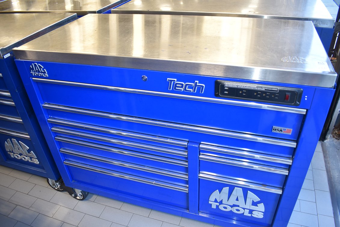 Mac Tools Tech Series Toolbox Workstation w/ Key & Power Strip