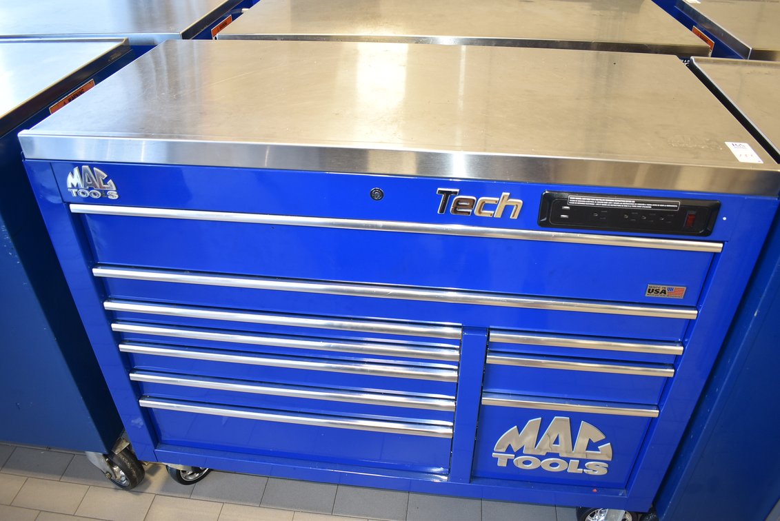 Mac Tools Tech Series Toolbox Workstation w/ Key & Power Strip