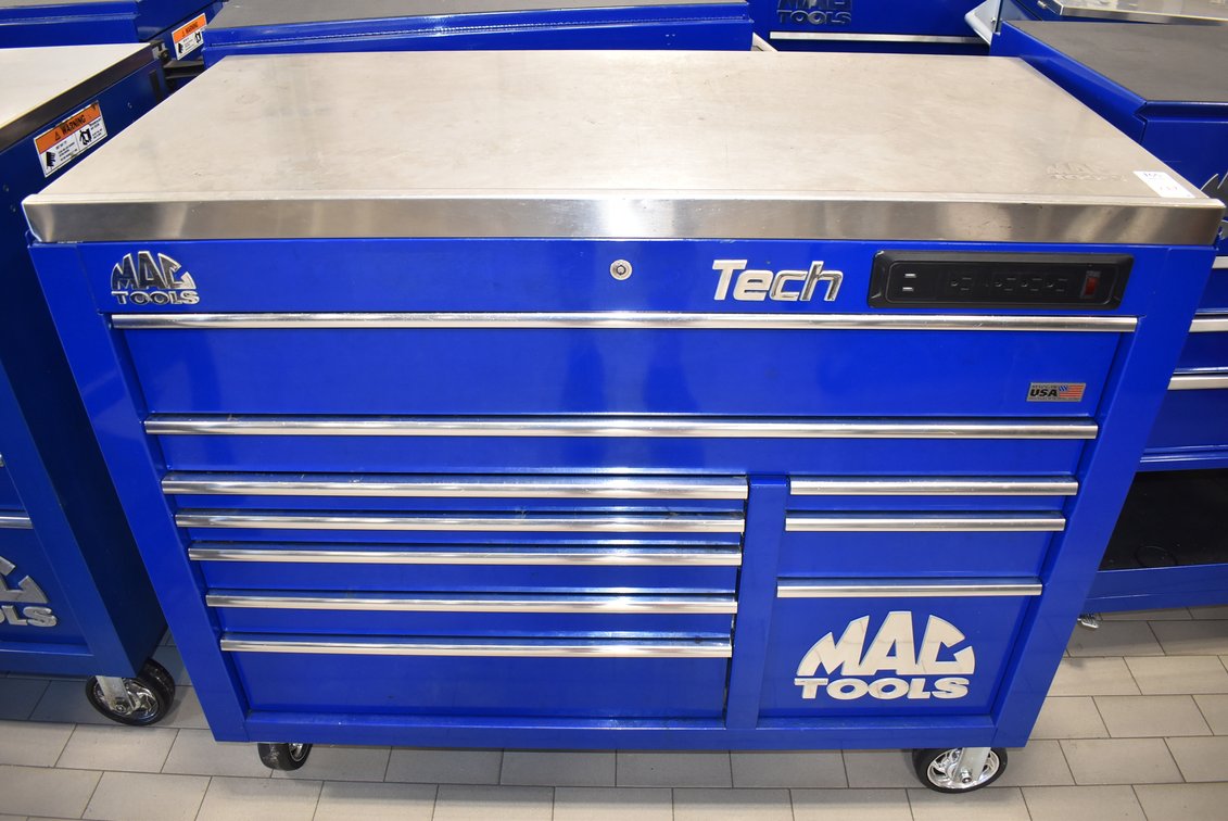 Mac Tools Tech Series Toolbox Workstation w/ Key & Power Strip