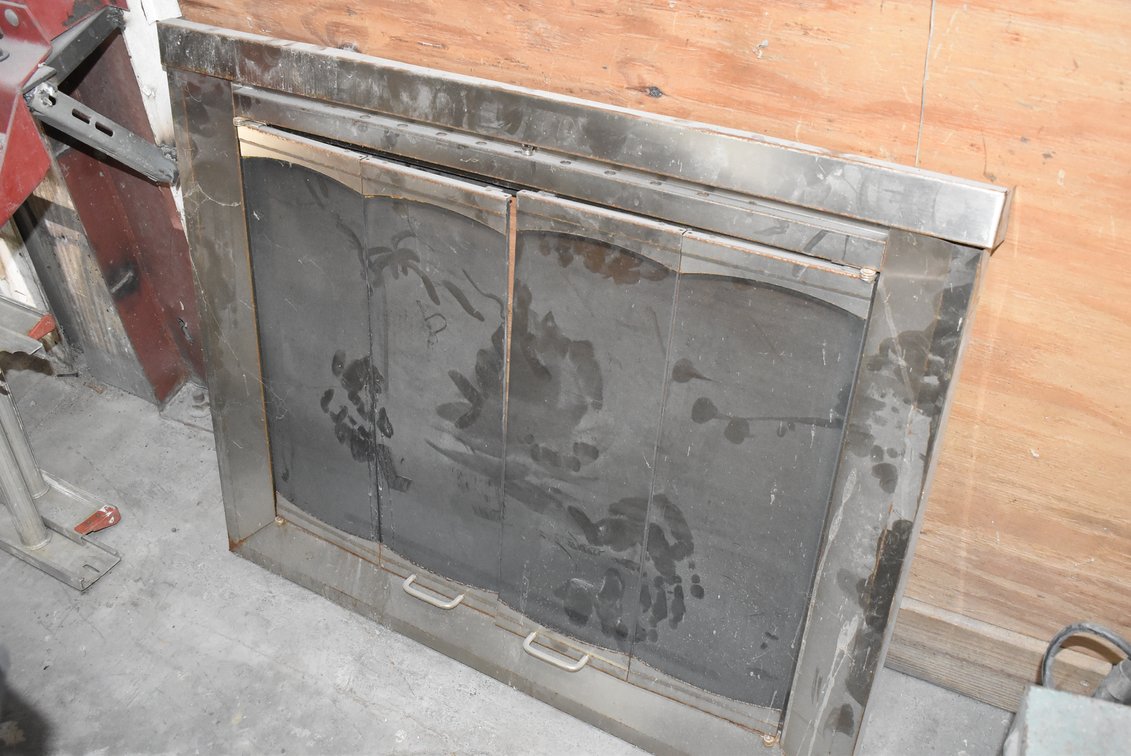 Lot 195