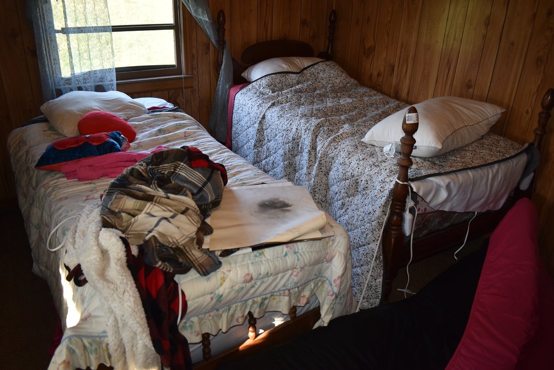 Lot 221b