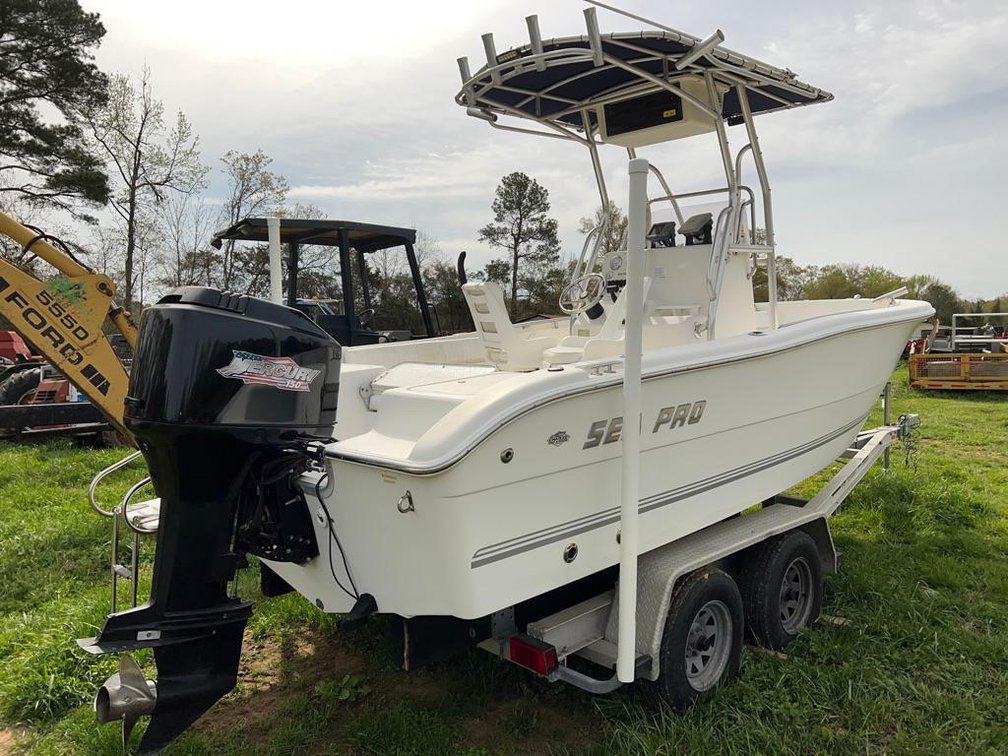 2007 Sea Pro 206 CC Fishing Boat w/ Mercury 150 Motor 