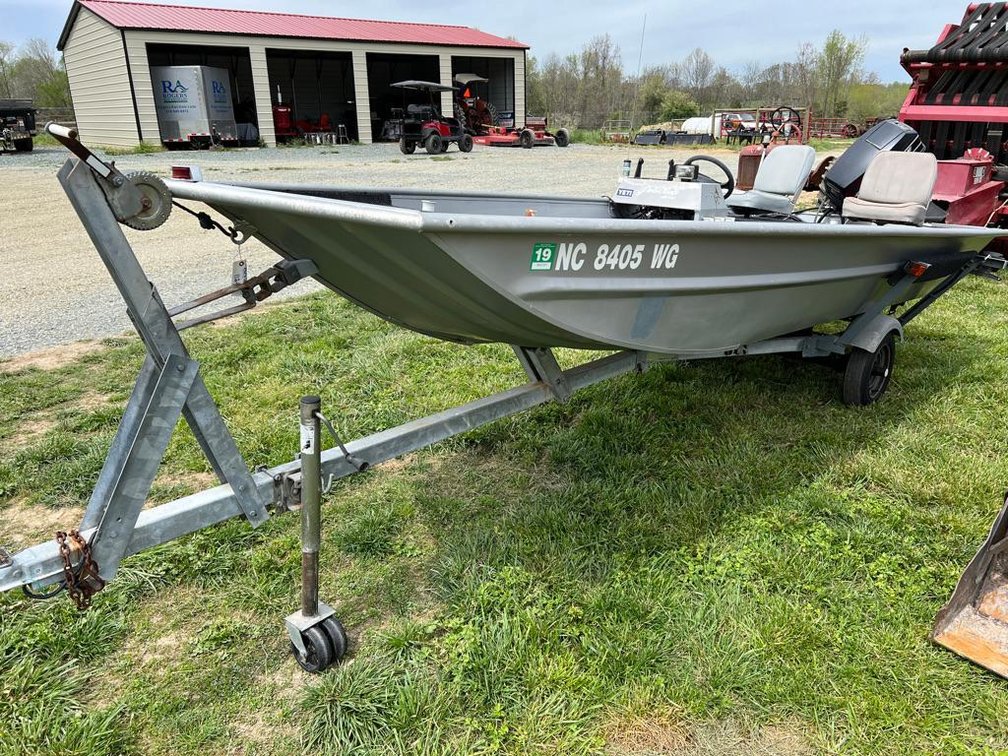 1999 Polar Craft Fishing Boat 